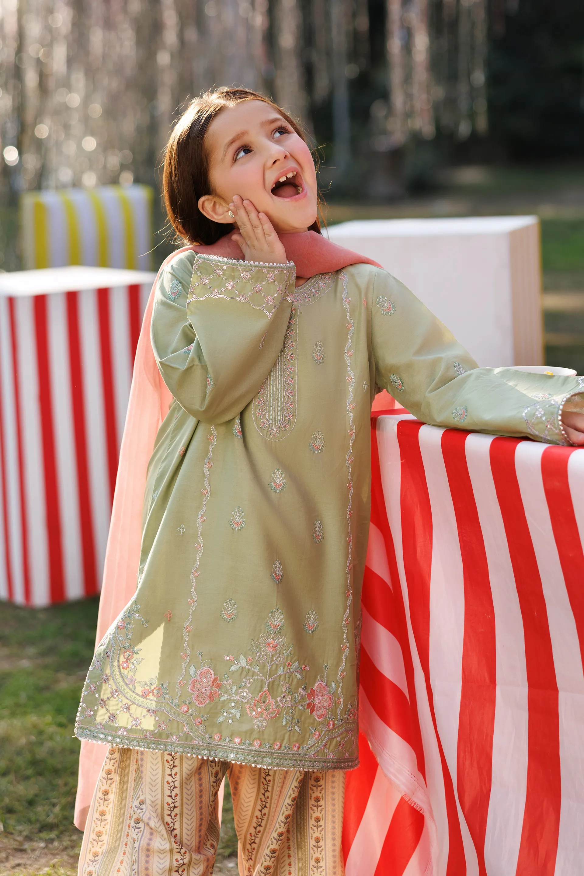 Dewy Glee - Image 4