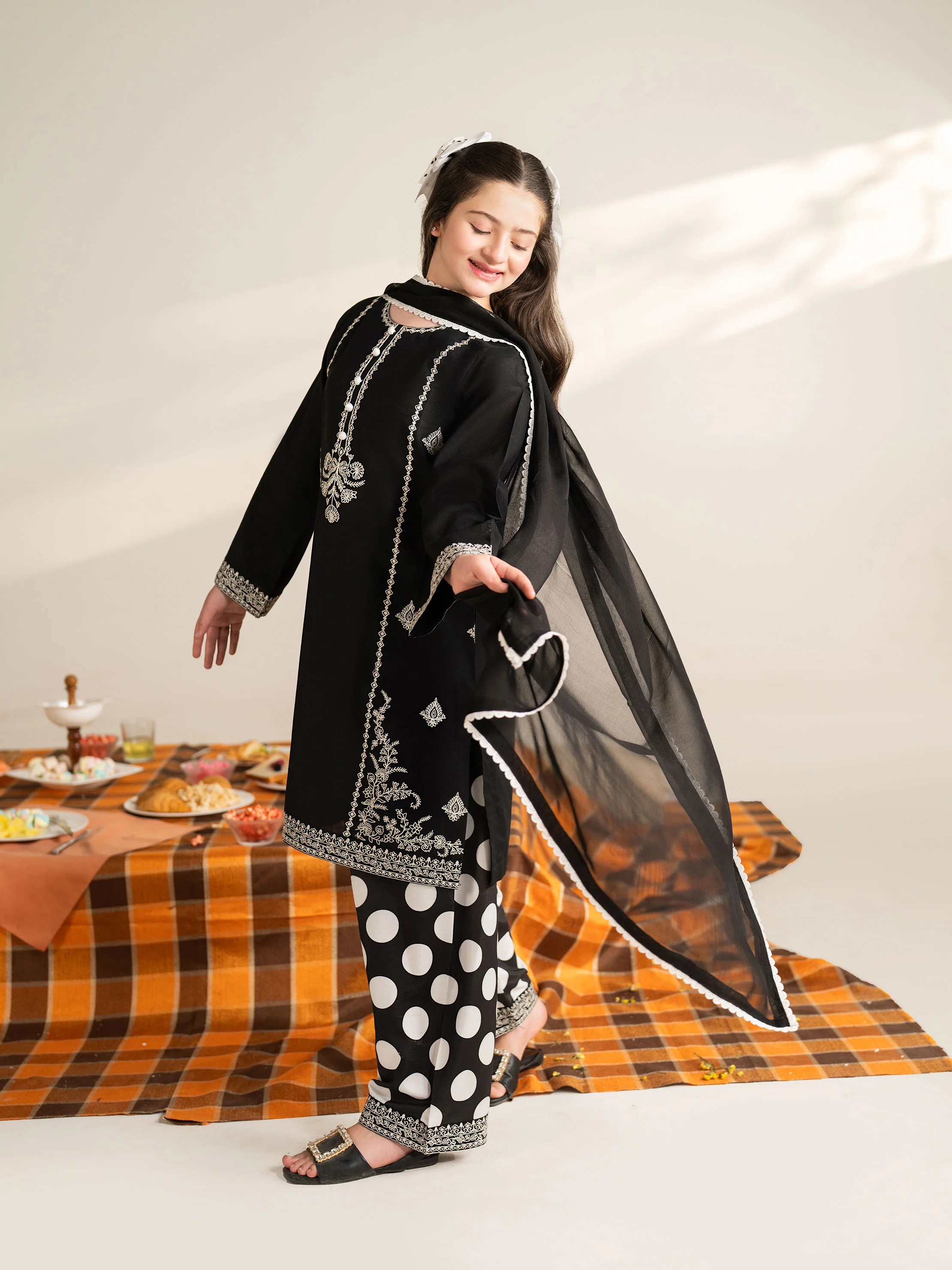 Keshmile - Image 2