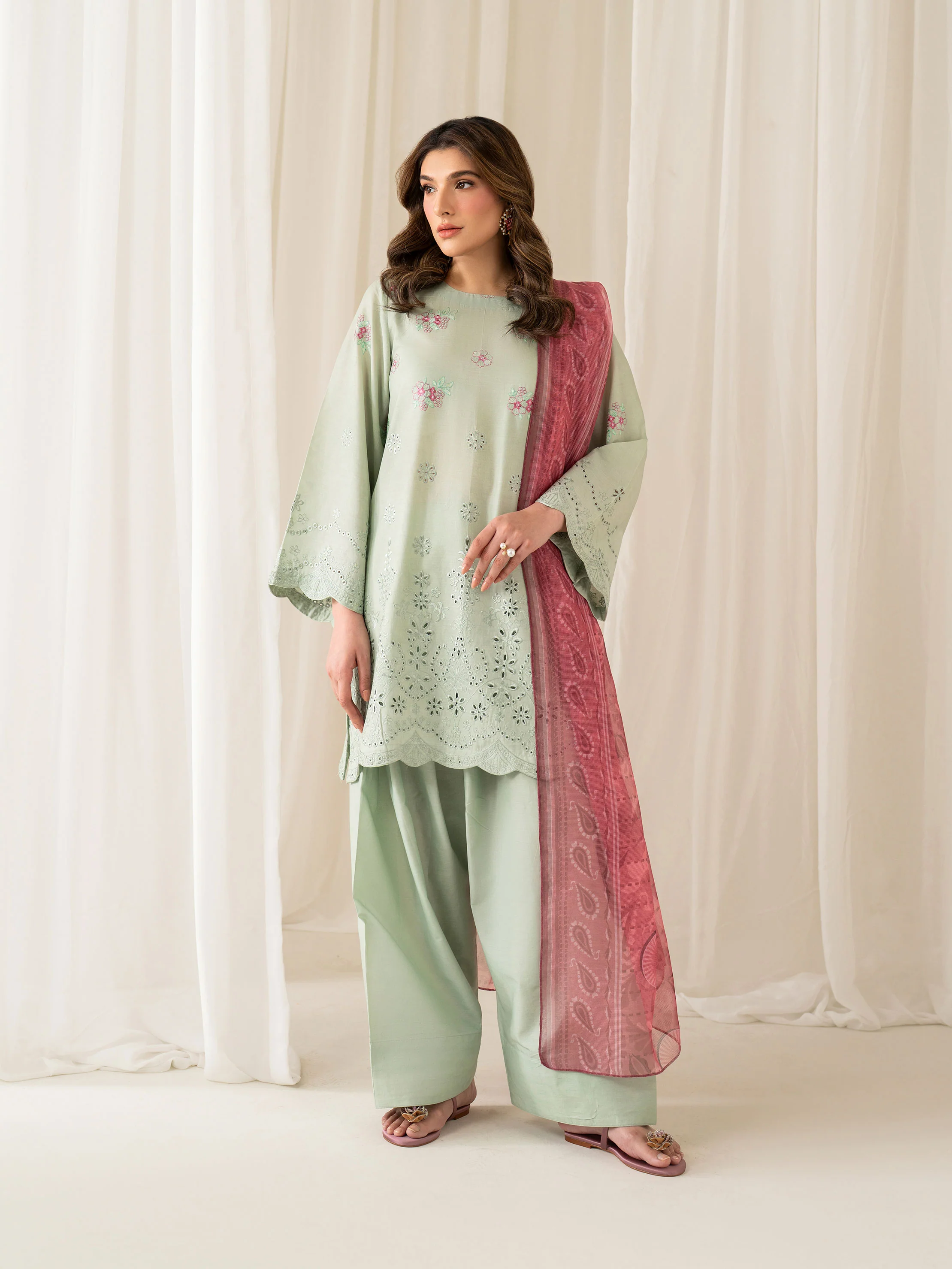 Mahyn - Image 2