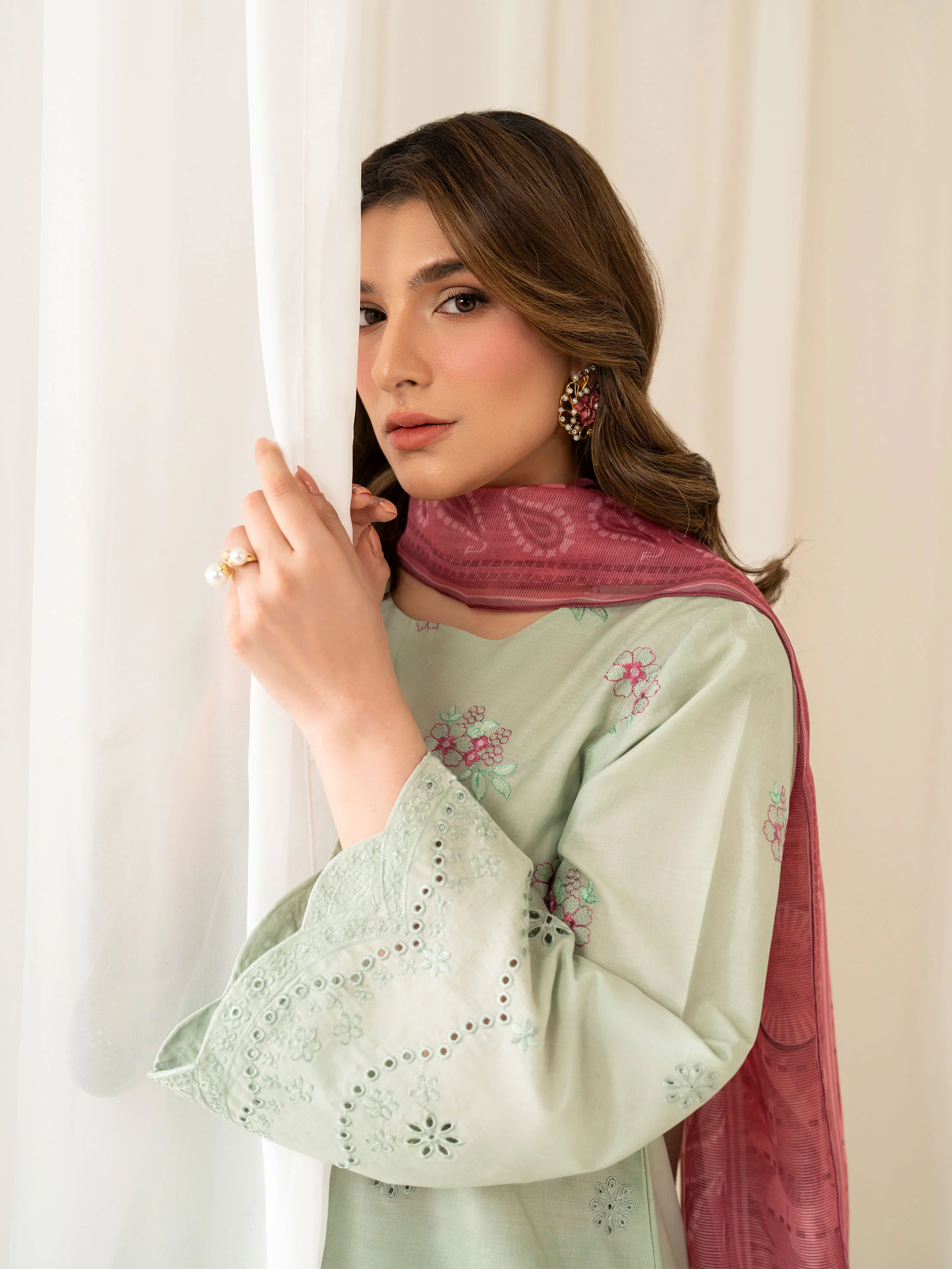 Mahyn - Image 5