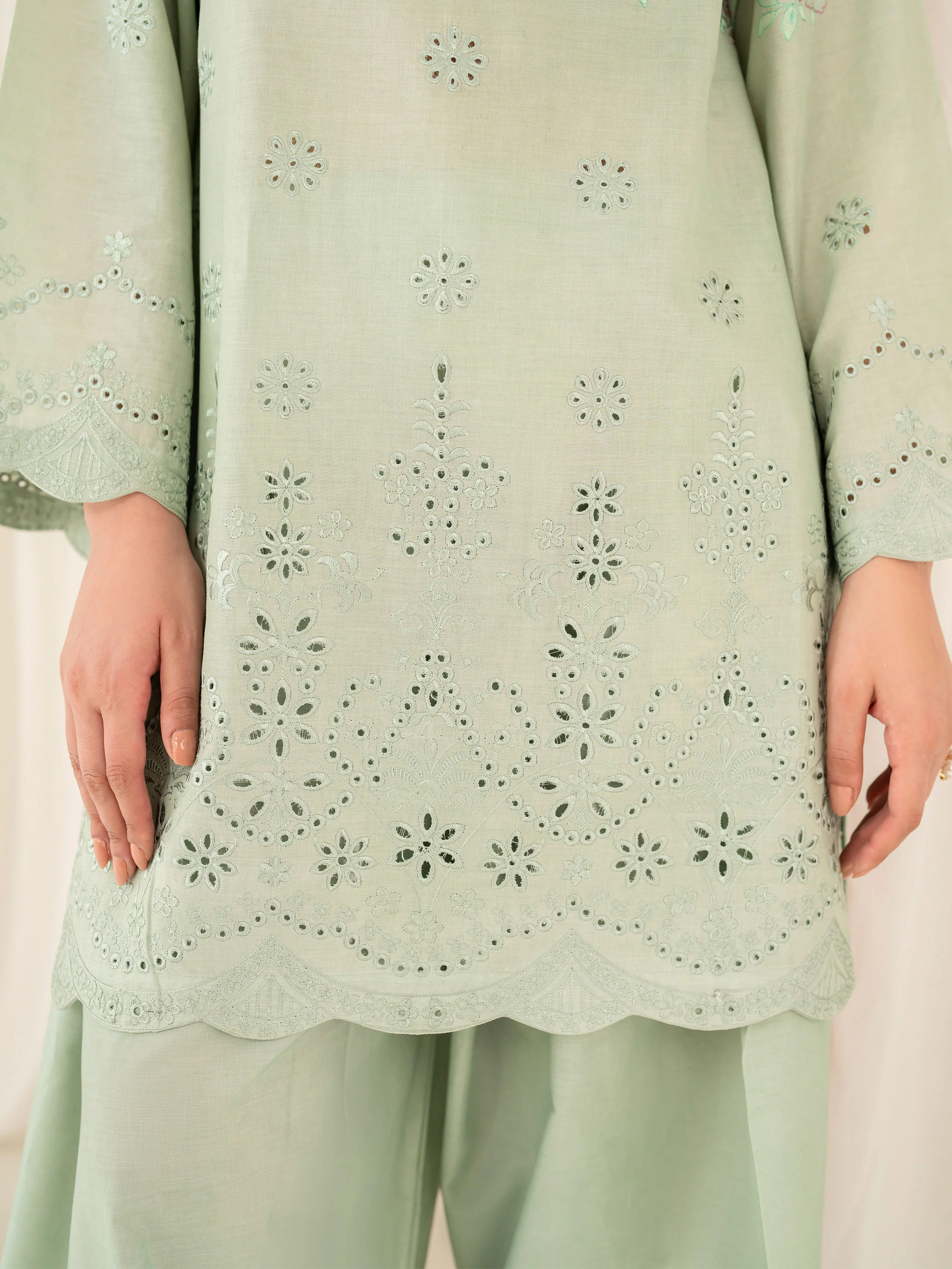 Mahyn - Image 6