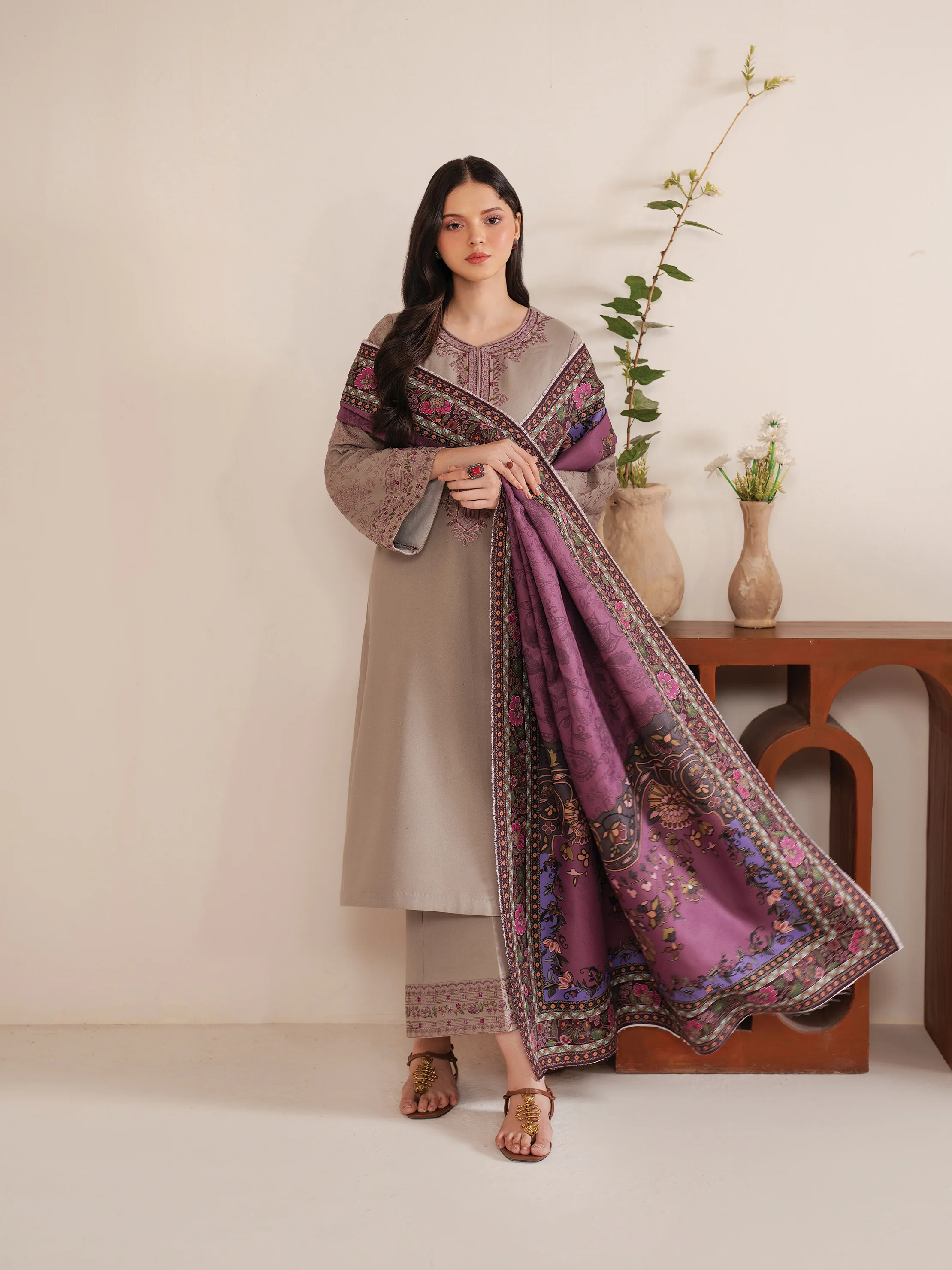 Shahmina - Image 8