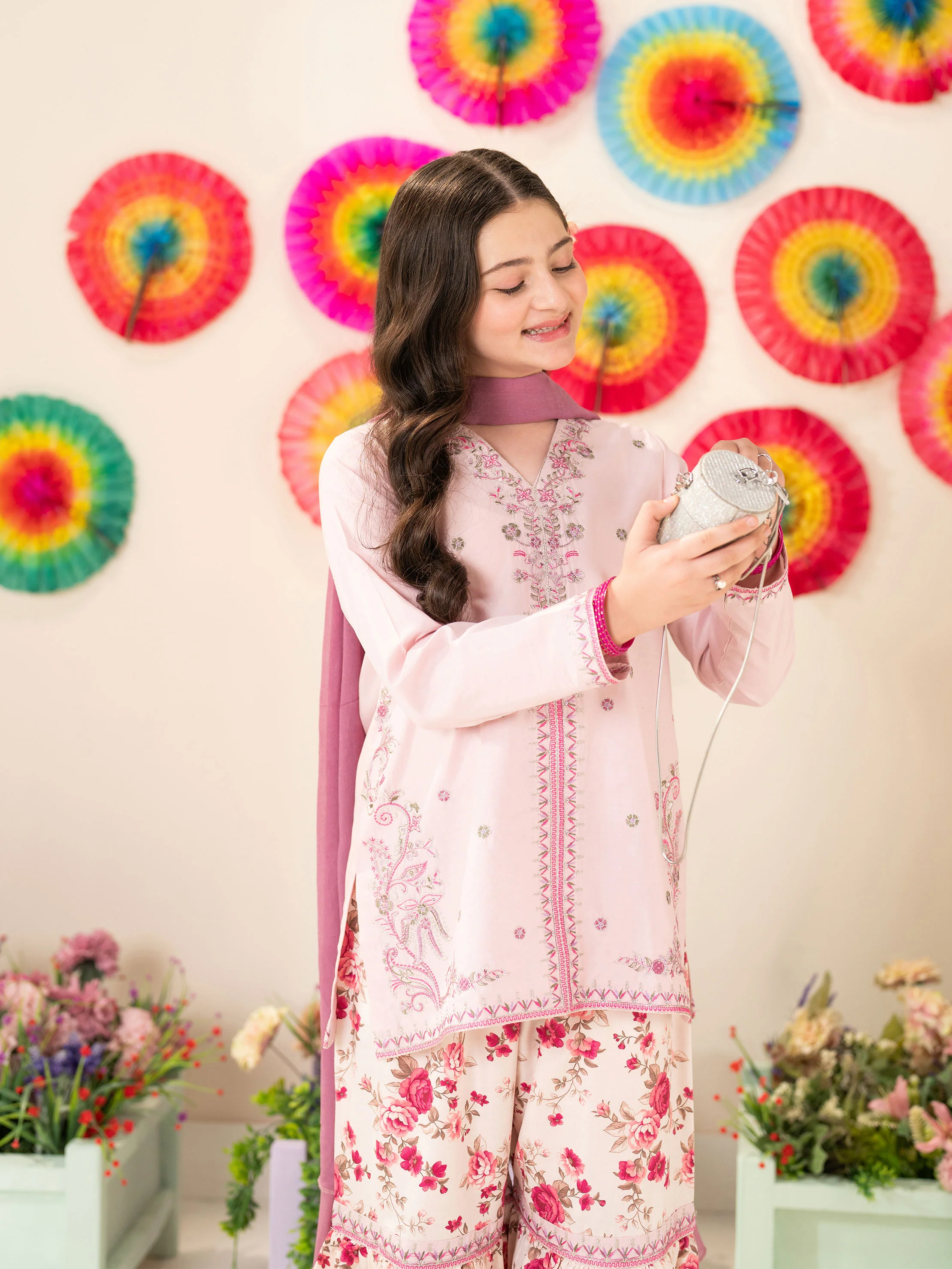 Sharmeen - Image 4