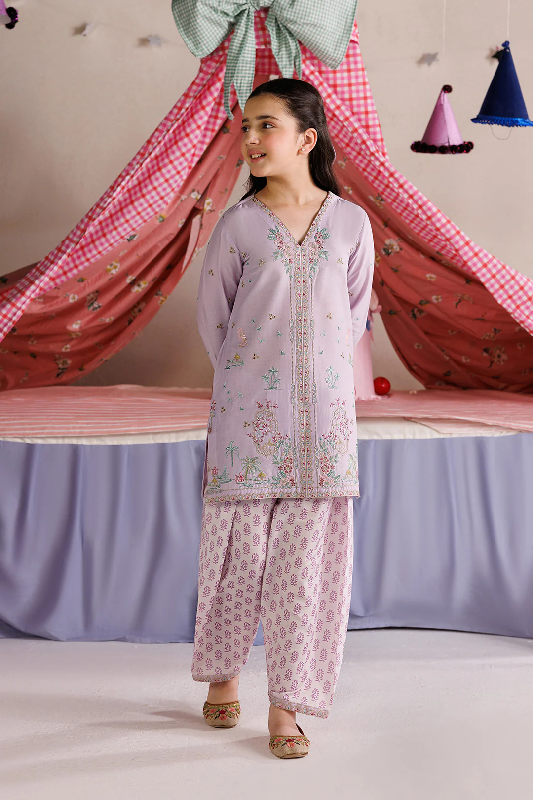 SNUGGLEBUG - Image 2
