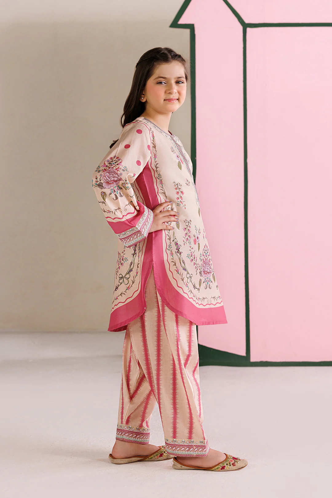 SUGARPLUM - Image 8
